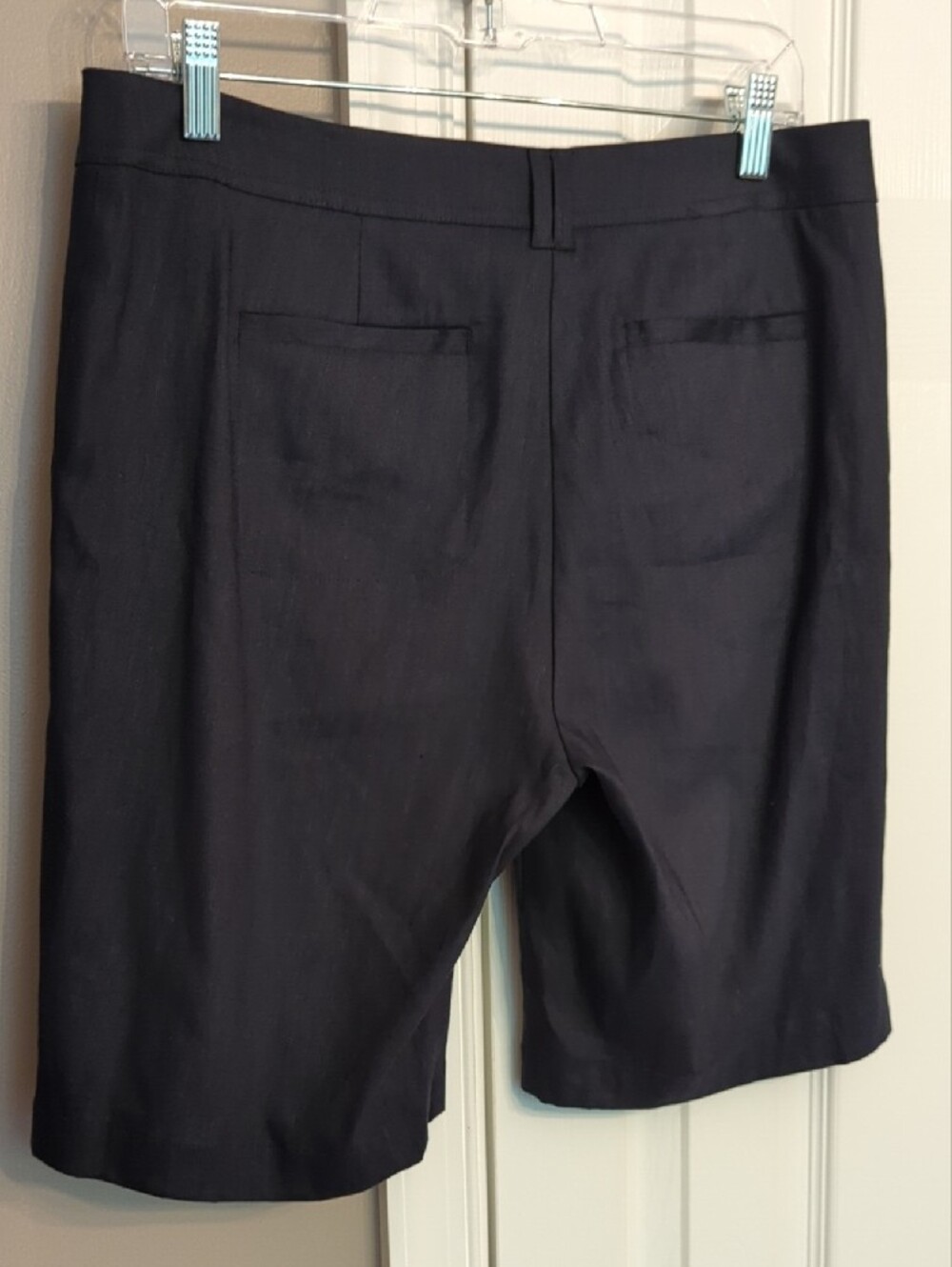 J. Jill Women's Dark Navy Blue Tailored Bermuda Linen Shorts with Button Details - Picture 2 of 8